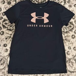 Under Armour T-shirt